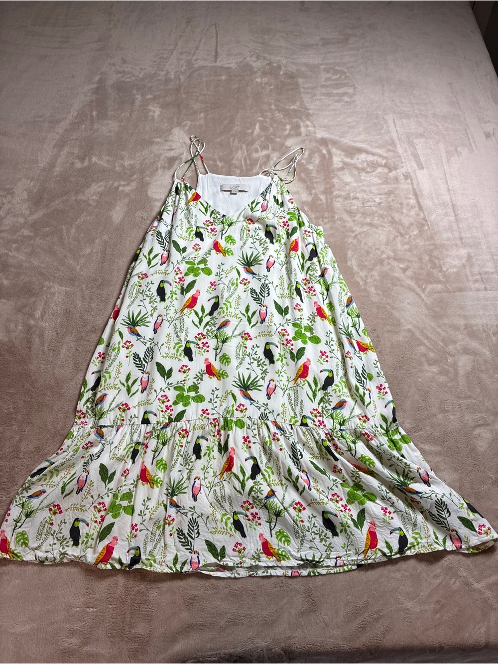 LOFT Toucan Flounce Swing Dress M Medium White Tropical Bird Floral Sundress